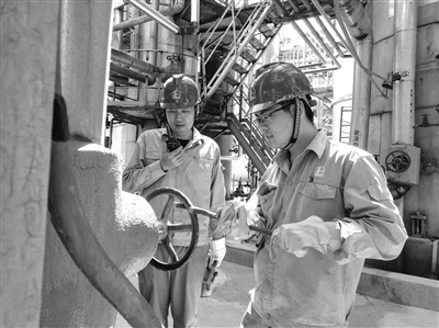 济南炼化增塑剂有助于提升润滑油安装运转的整体效益