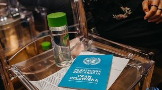 RPC集团为结合国一个专题会议提供瓶装水