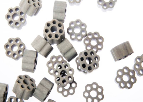 具有超高压降的新一代转化催化剂